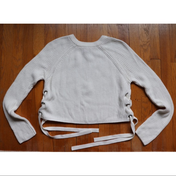 Forever 21 White Lace-Up Sweater size M - Picture 2 of 3